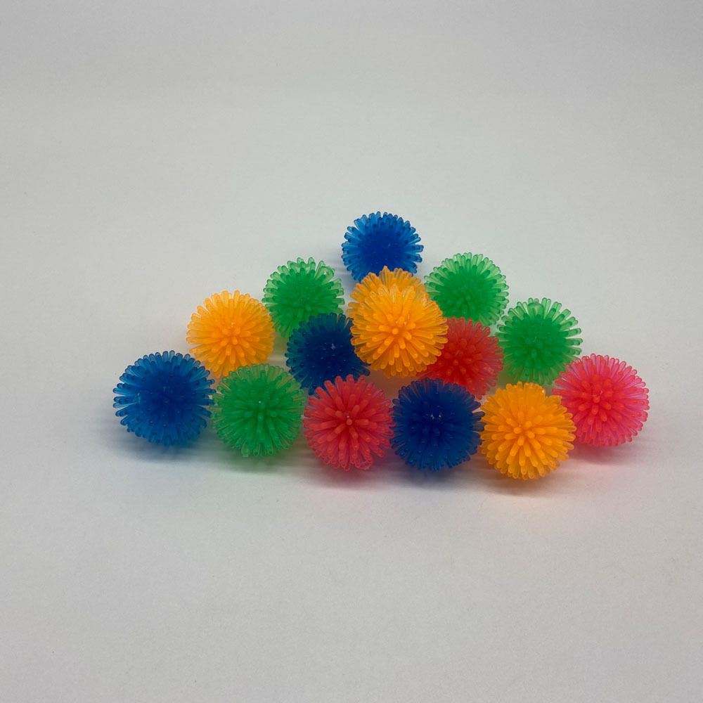 厂家直销外贸中号混色刺猬球,毛刺球钥匙扣,迷你扭蛋壳玩具