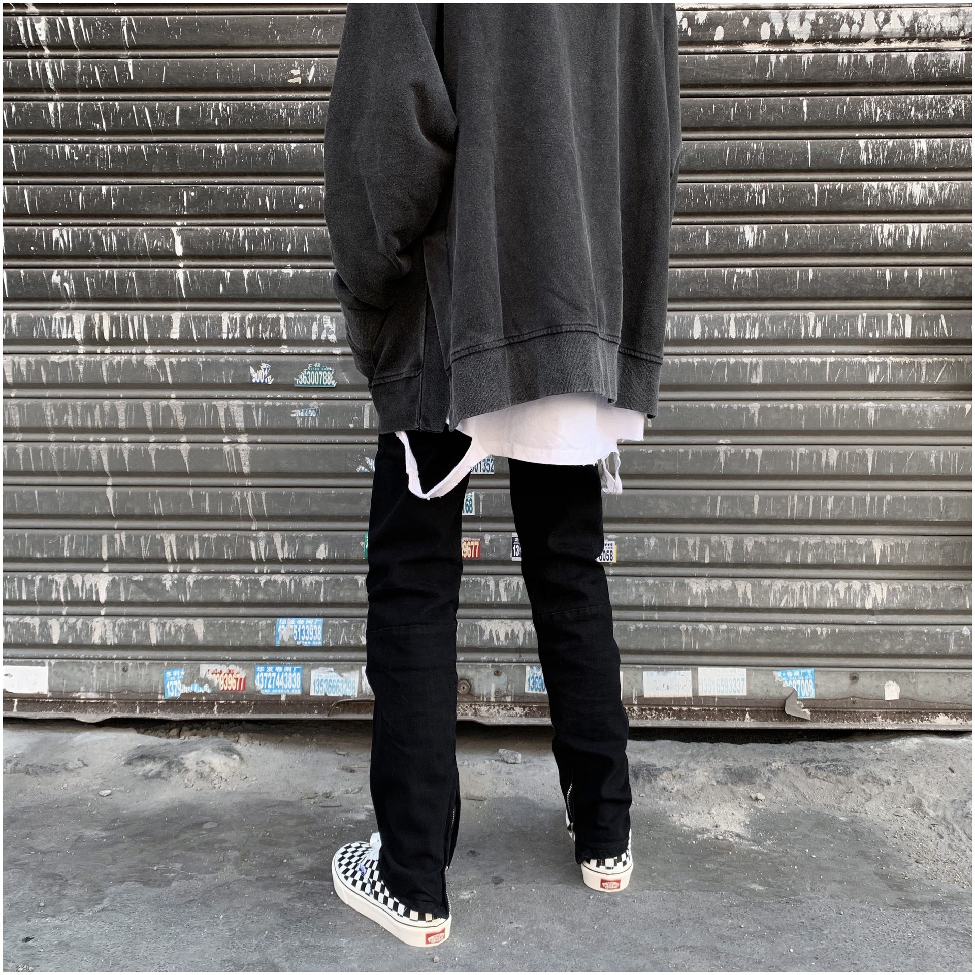 高街风黑色牛仔裤男侧拉链小脚裤纯色弹力显瘦无破洞潮牌裤子