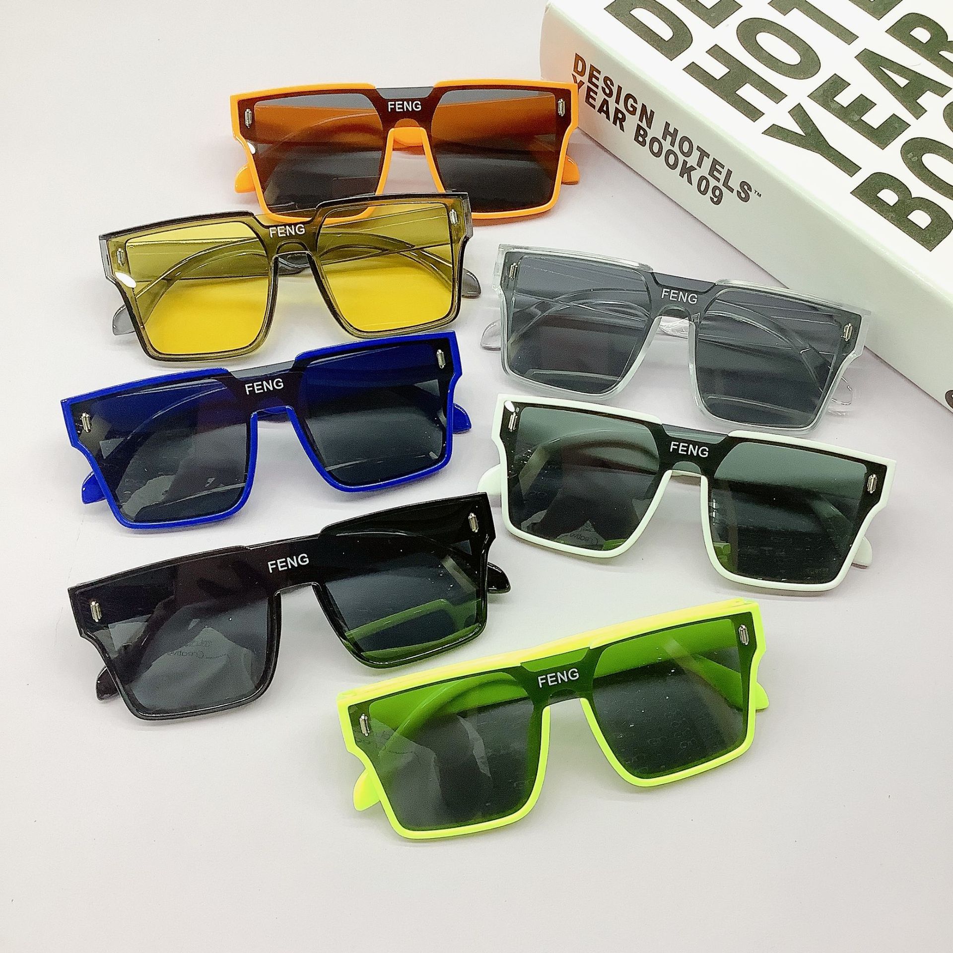 New Fashion Children's Square Sunglasses Boys and Girls Trendy Casual Sunglasses Uv Protection Full Rim Frame Glasses