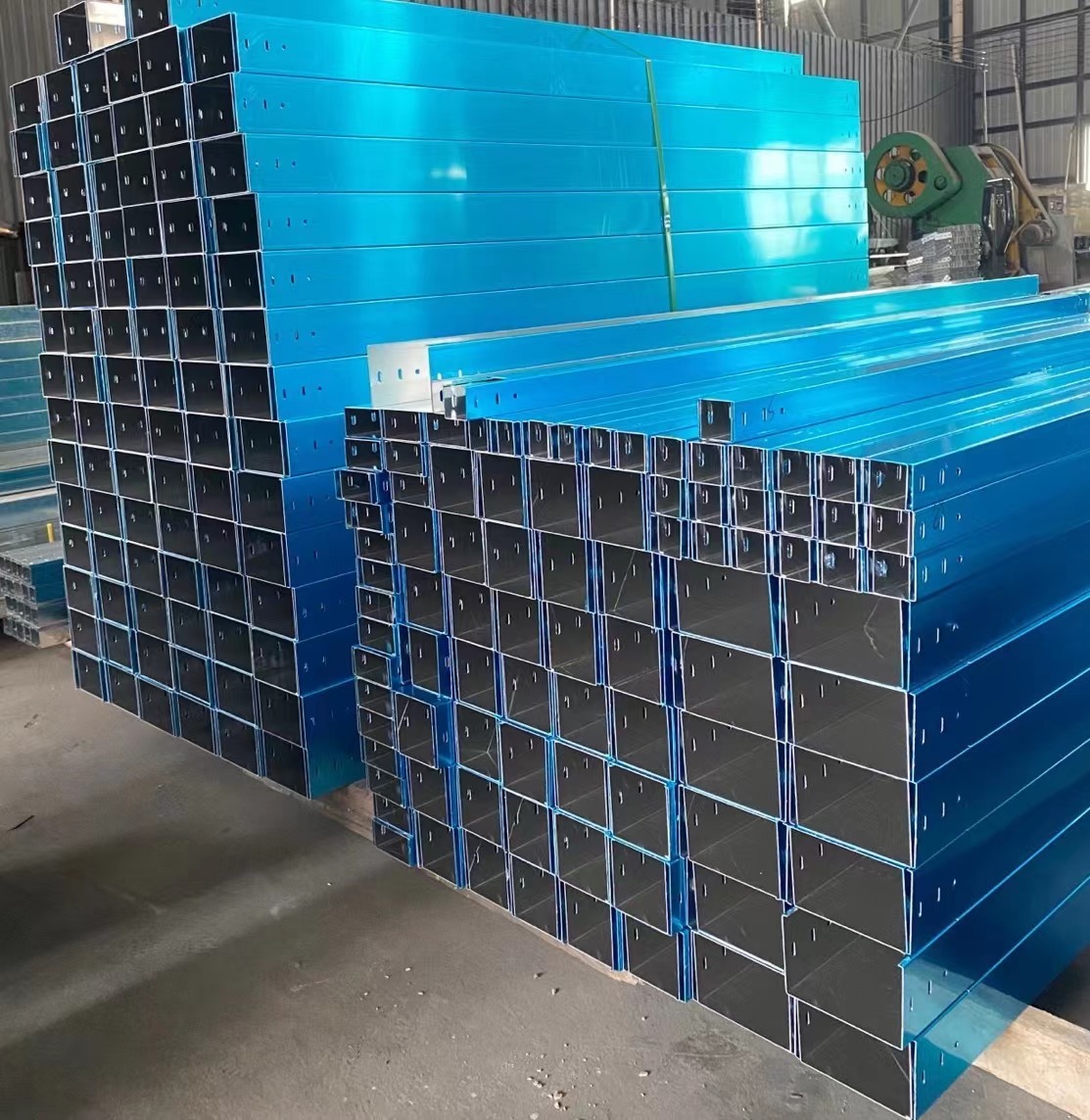 厂家直供铝合金槽式桥架铝合金槽盒铝合金线槽铝合金防火走线槽