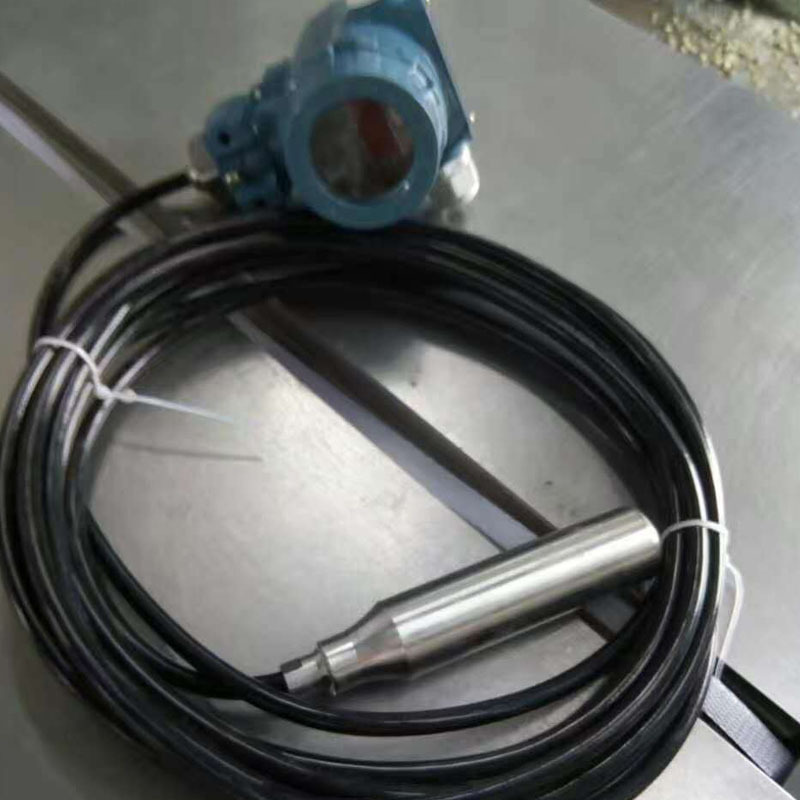 生产高精度投入式压力液位计压力变送器差压液位计