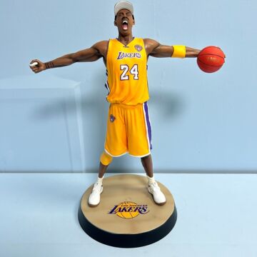 怒吼科比 nba篮球明星 拿球站姿摆件 场景公仔批发盒装手办模型