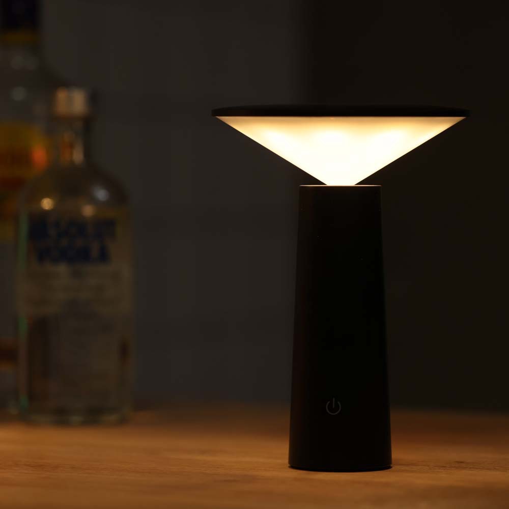 Amazon Hot Sale LED Desk Lamp Eye Protection Cafe Restaurant Electrodeless Dimming USB Bedside Lamp Bedroom Small Night Lamp