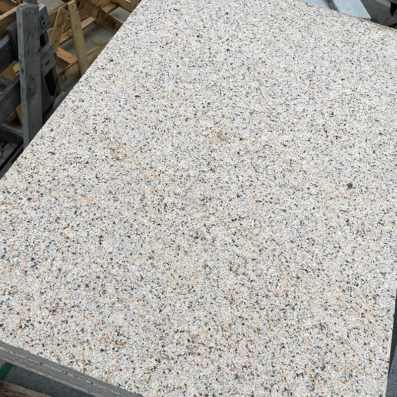 花岗岩芝麻灰火烧面黄金麻黄锈石荔枝面光面板材芝麻黑大理石