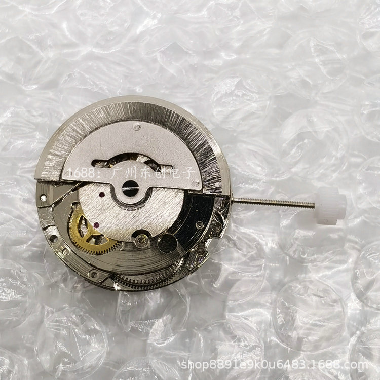 批发 国产2813全自动机械机芯3点位6点位单日历8215手表配件推荐