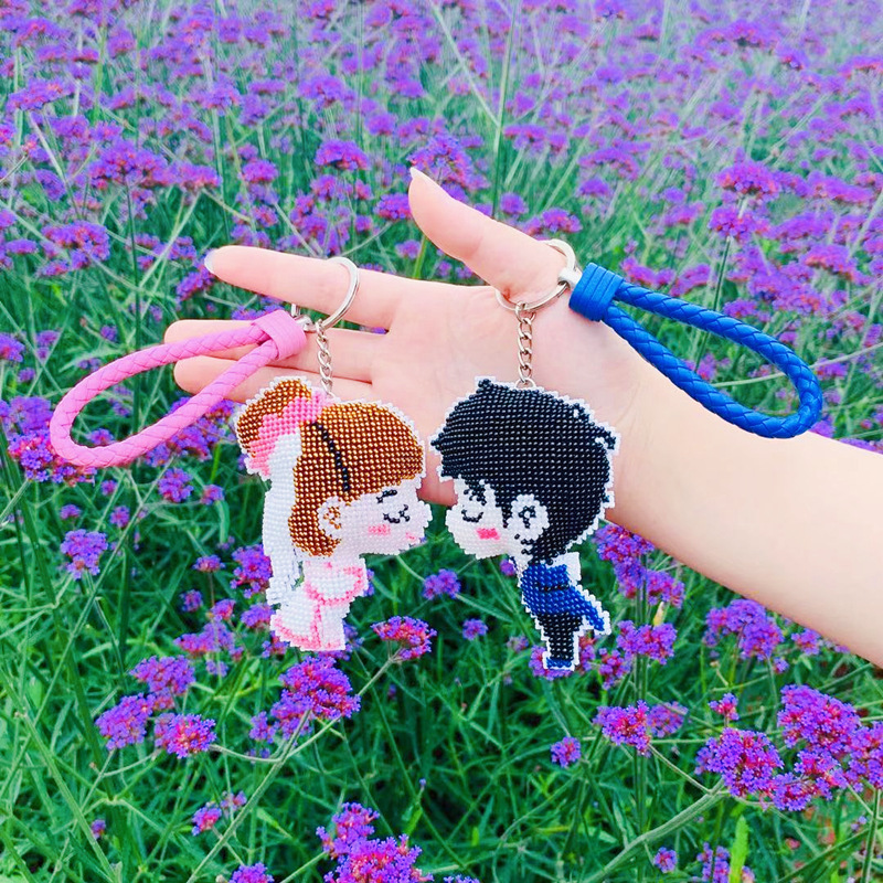印花十字绣可爱卡通萌小q新郎新娘结婚情侣全珠绣钥匙扣手机挂件