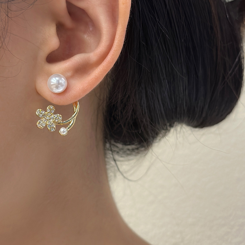 Sterling Silver Needle Korean Pearl Diamond Flower Niche Temperamental Personalized and All-Match Advanced Design Sense Earrings Earrings