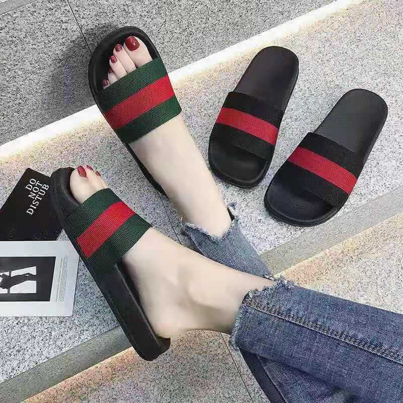 Women's Slippers Summer New Outdoor Home Indoor Men's and Women's Sandals Shoes Shit Feeling Home Wholesale Flip-Flops