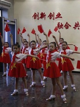 飘扬红领巾演出服向着梦想奔跑表演服歌唱祖国合唱服中国梦舞蹈服
