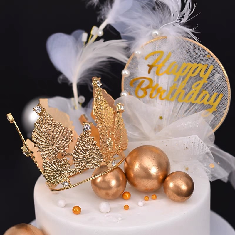 皇冠蛋糕装饰合金金色树叶镶钻皇冠烘焙生日蛋糕装饰摆件新娘头饰