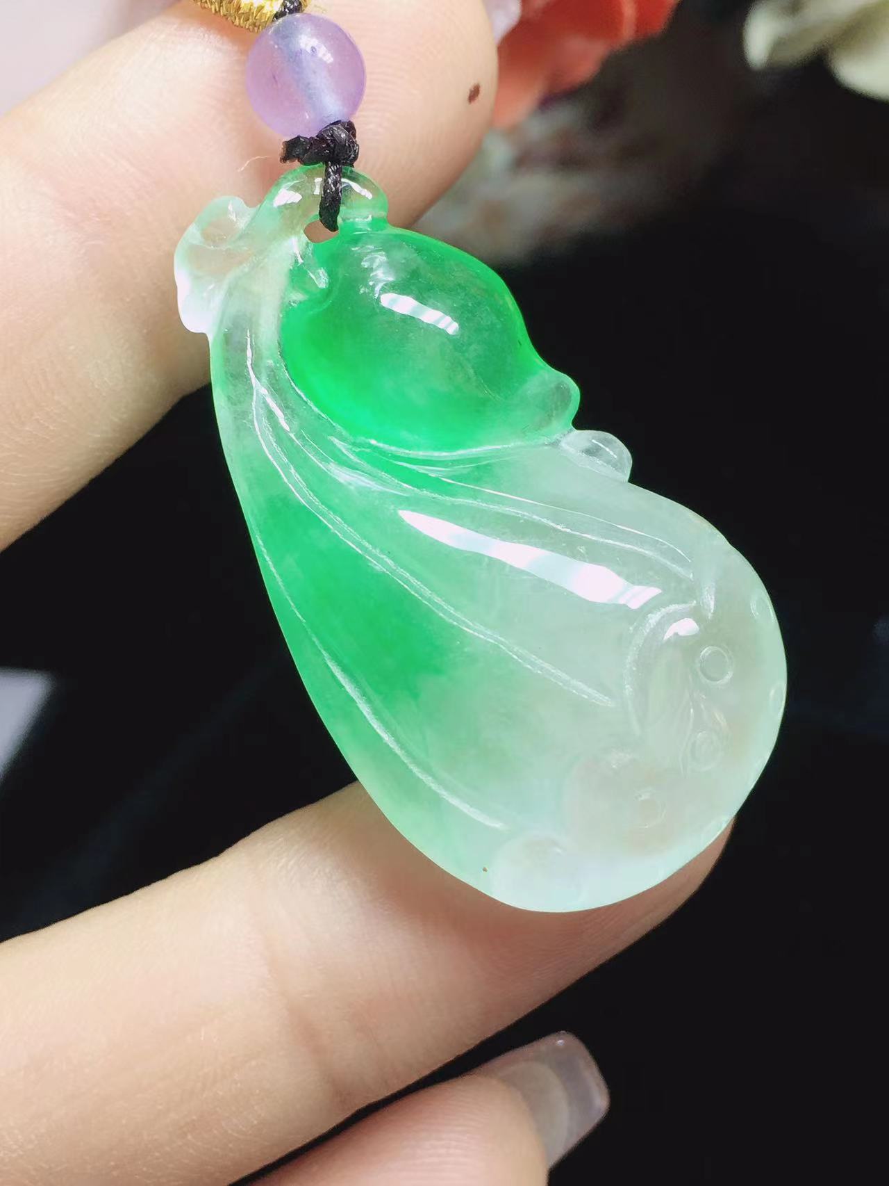 0成交0件缅甸天然翡翠吊坠冰种辣阳绿玉福瓜女款挂件珠宝礼品￥299.