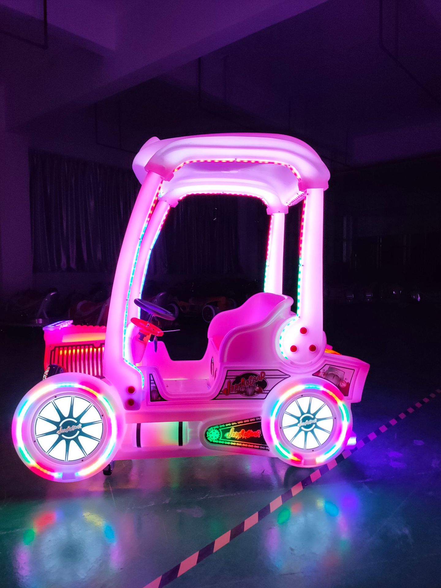 广场商场游乐园亲子双人儿童电动顶棚老爷车碰碰车卡丁车玩具车