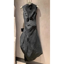 1926法式赫本风黑色长裙欧货轻奢高级感气质御姐轻熟风无袖连衣裙