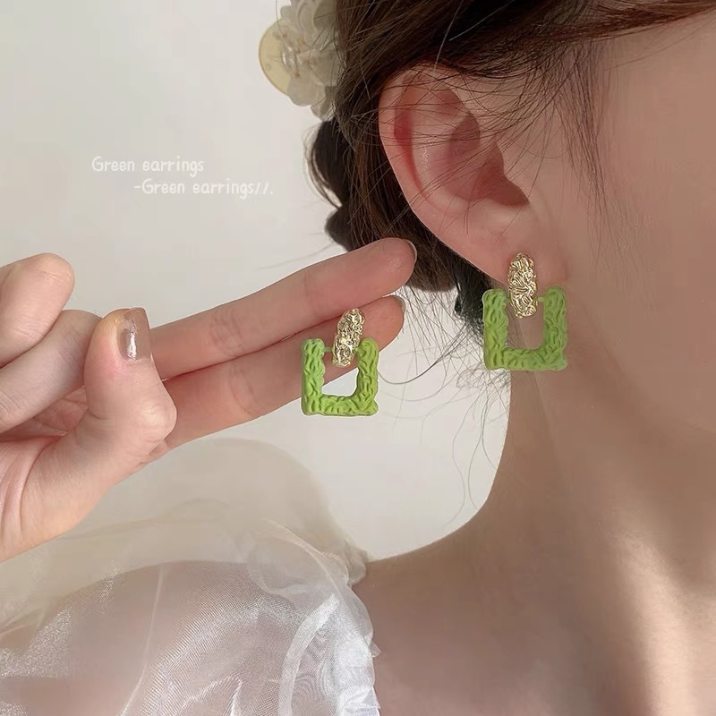 Green Ear Studs Sweet Girl Earrings 2023 New Early Spring Minority Simple 925 Sterling Silver Earrings Wholesale