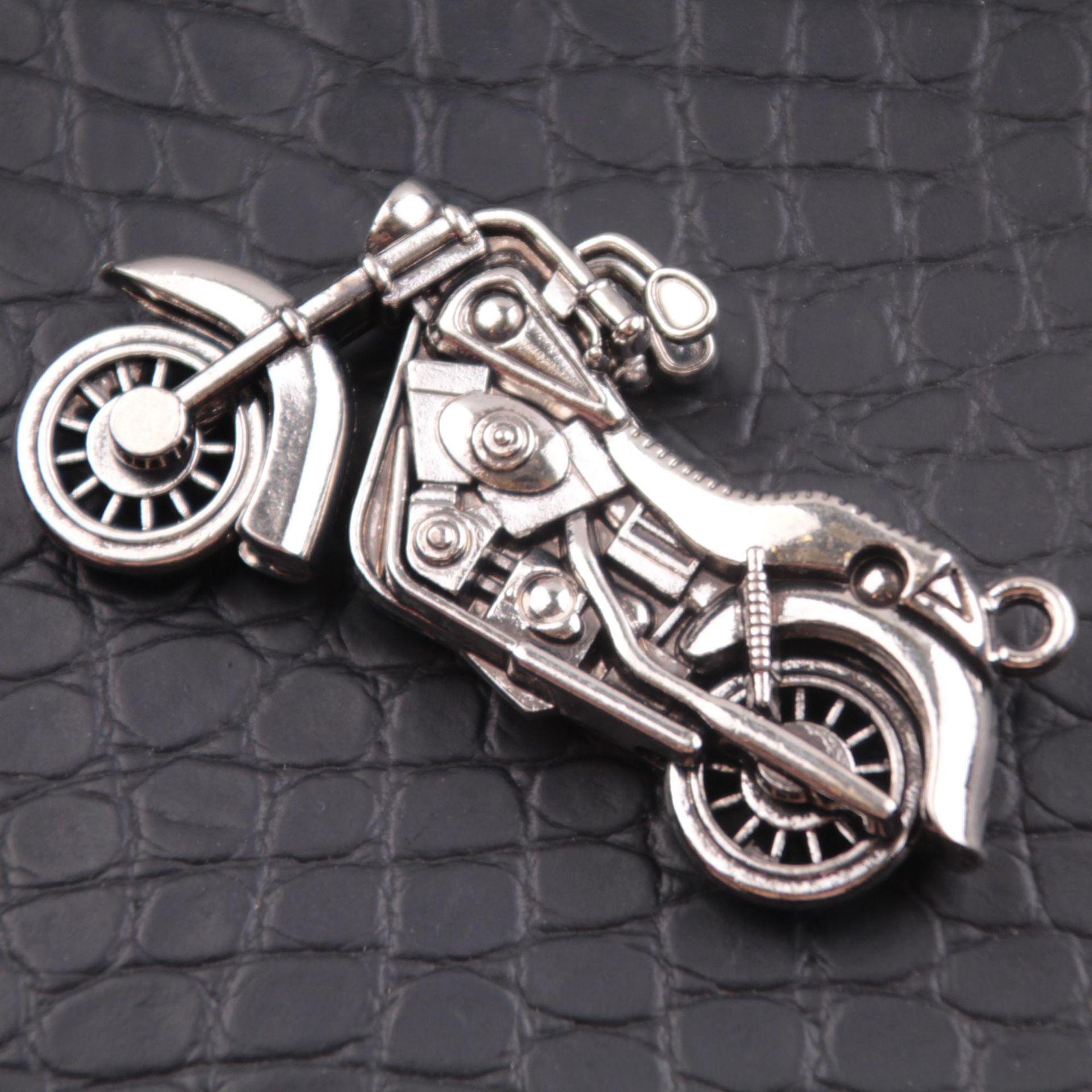 欧美复古潮流嘻哈跨境热销摩托车钥匙扣挂件挂饰仿真摩托项链吊坠