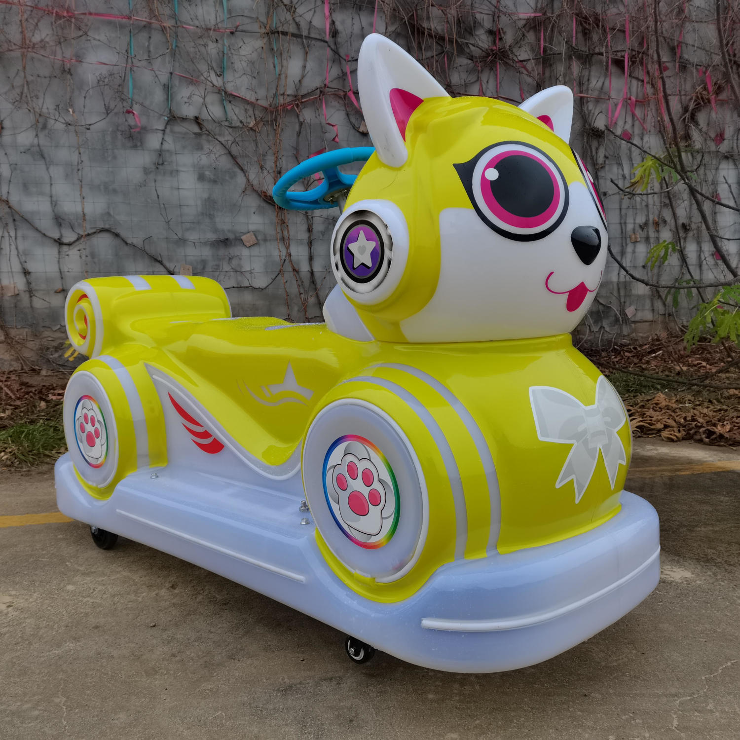 新款儿童碰碰车广场游乐车公园户外玩具车车摆摊电瓶电动车车批发