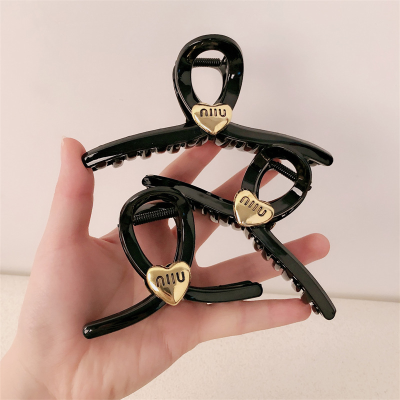 优雅气质高级感抓夹爱心大号鲨鱼夹发卡后脑勺盘发发夹子百搭发抓