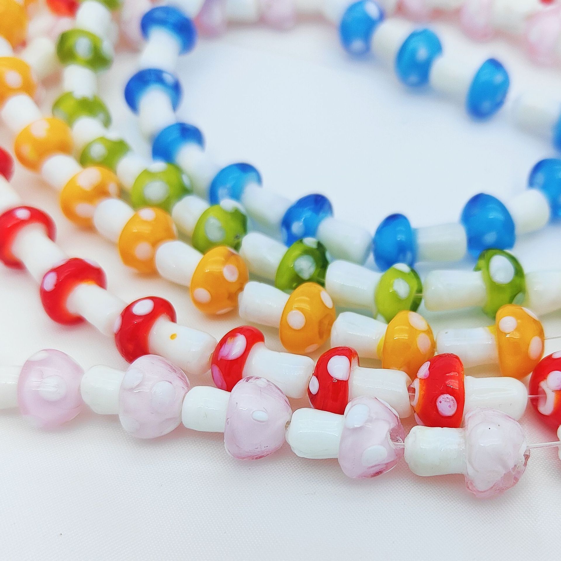 diy饰品配件 手工琉璃彩色蘑菇 直孔琉璃珠子 可爱蘑菇串珠配件