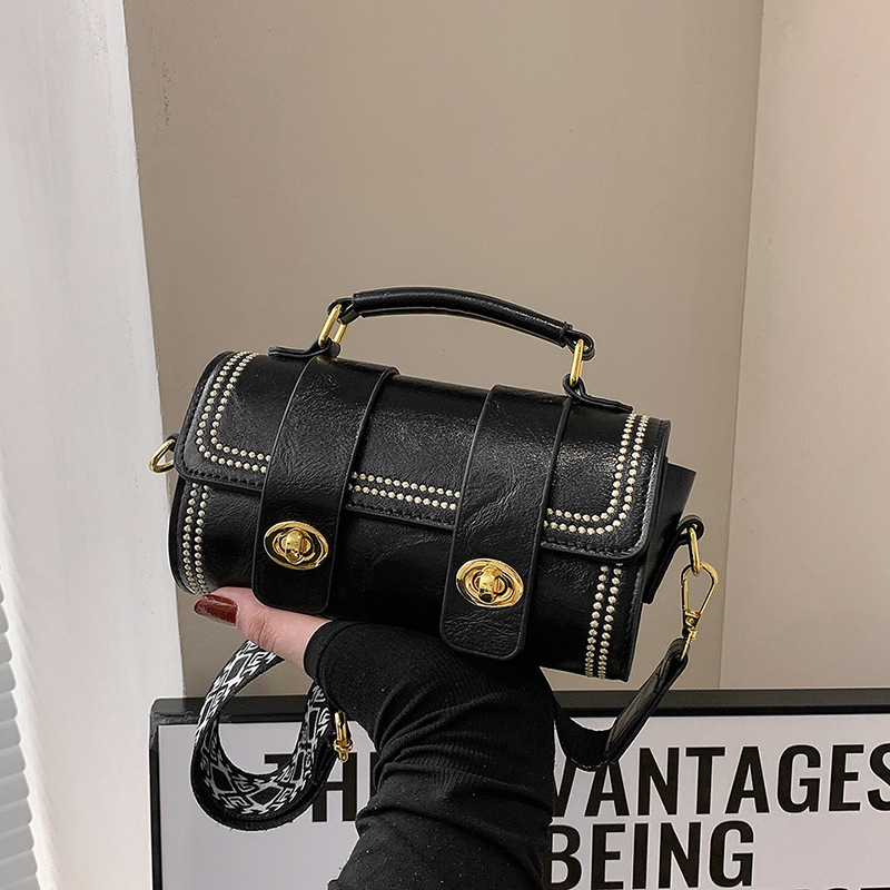 Special-Interest Design Retro Bags Women's 2023 New Women's Bag Cylinder Messenger Bag High Sense Versatile Handheld Shoulder Bag