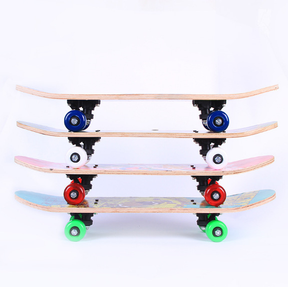 Factory Wholesale Children Skate Scooter Maple Twin Tips 2406 Teenagers Beginners Double-Sided Cartoon Skateboard Delivery