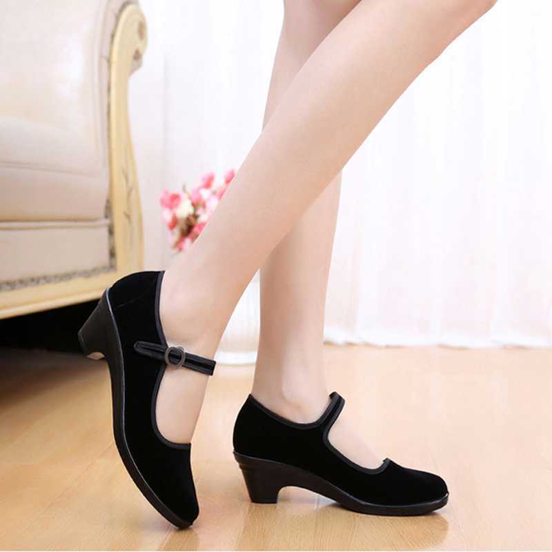 日韩老北京布鞋女高跟软底中跟黑色工作鞋广场舞鞋礼仪跳舞带跟妈