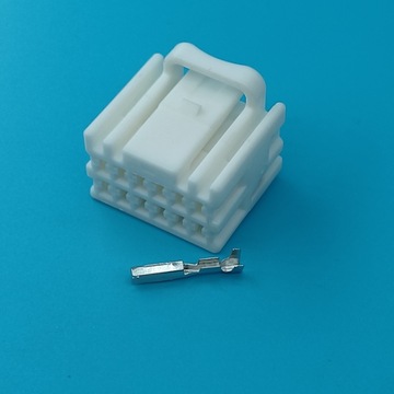 国产mg655613适用汽车线束连接器插头 车用接插件 dj7121-2-21