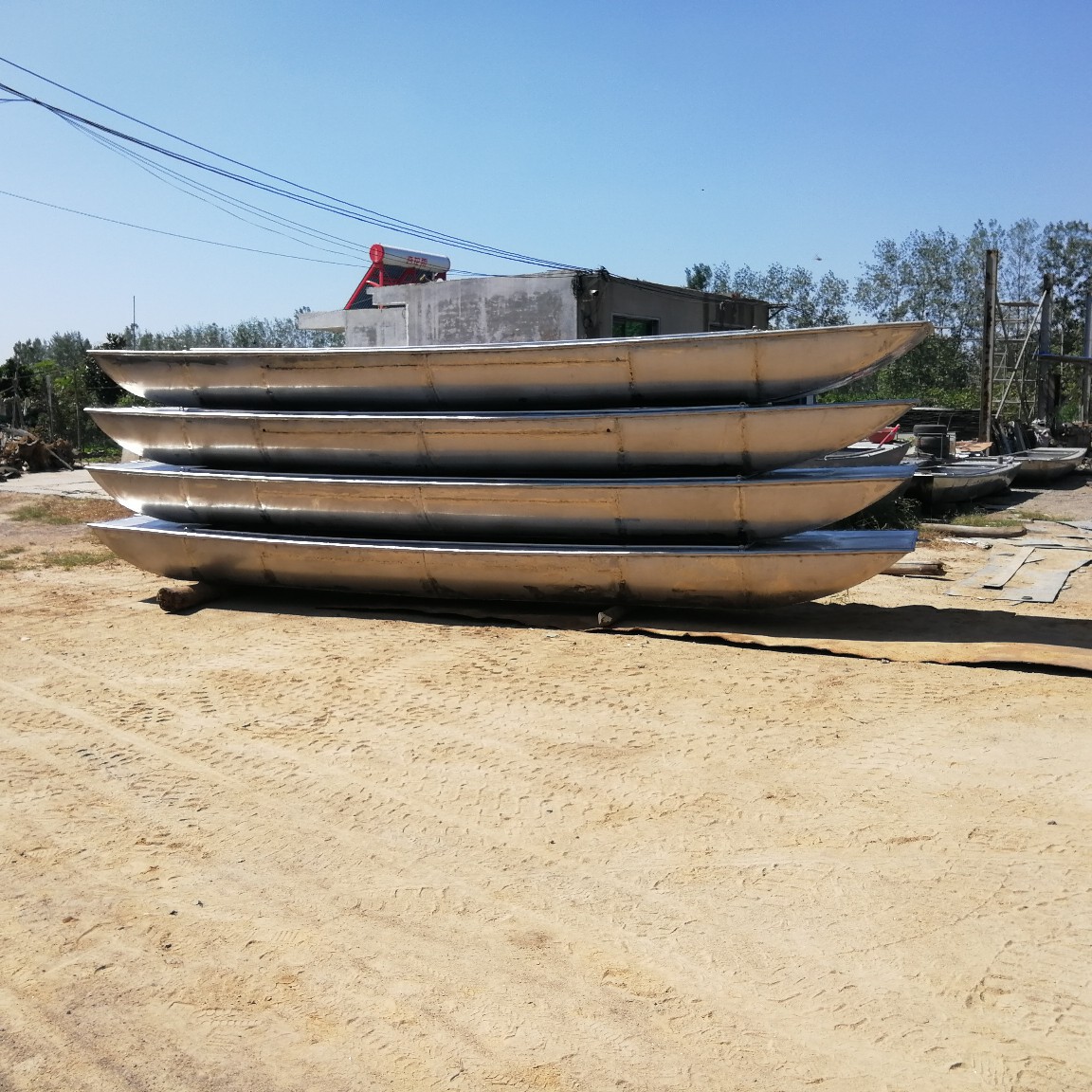 6小型渔船 手摇船养殖用 挂桨机铁船