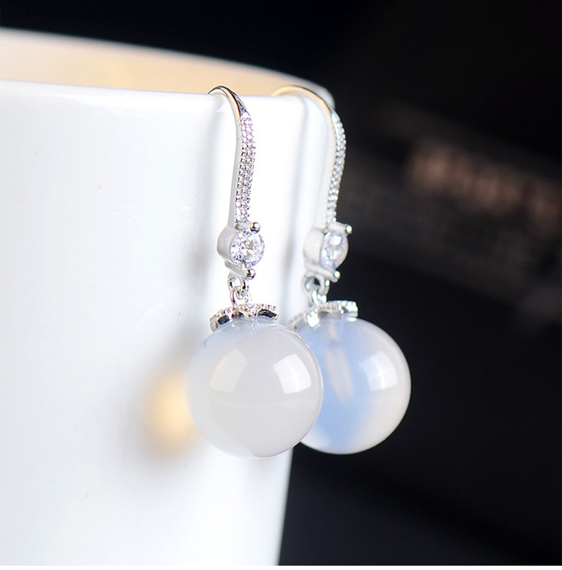 Natural Agate Earrings S925 Sterling Silver Agate Earrings Long Women's Beeswax Fashionable and Popular Earrings Anti-Allergy Earrings