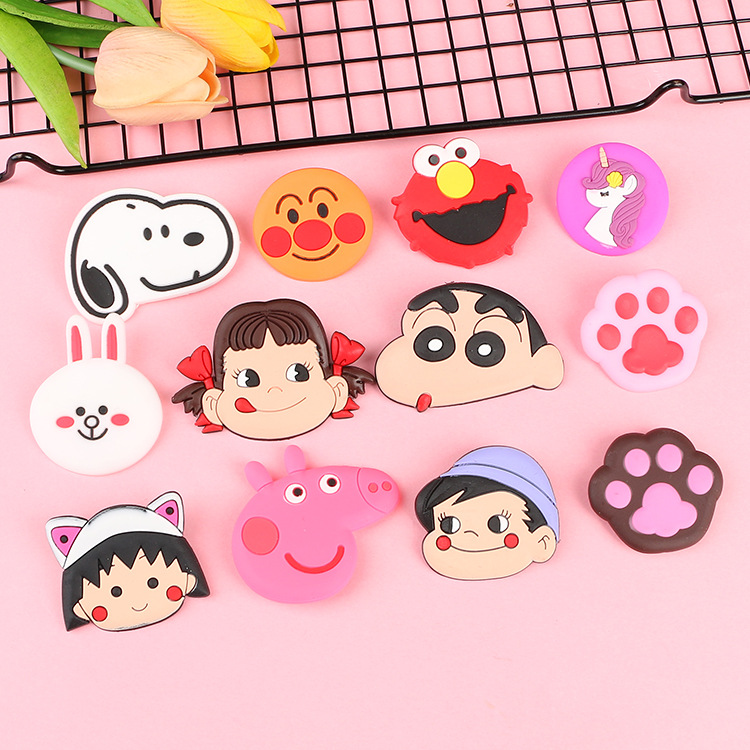 pvc软胶徽章儿童胸针卡通动漫可爱硅胶别针韩版胸花创意礼品定制