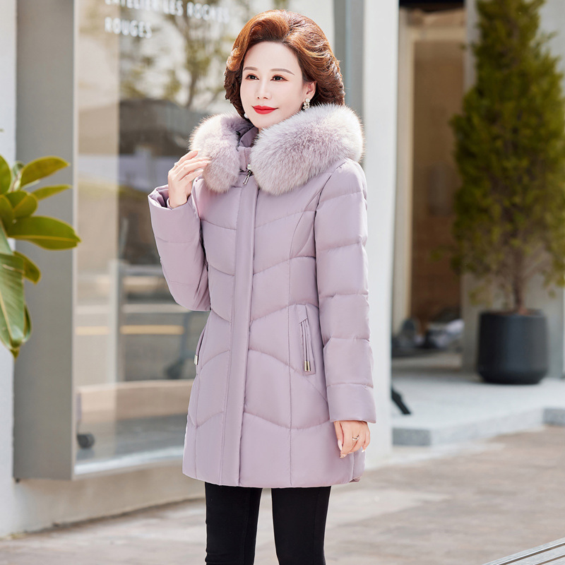 品牌加厚羽绒服女中老年人2024冬季新款妈妈洋气中长款过膝外套潮