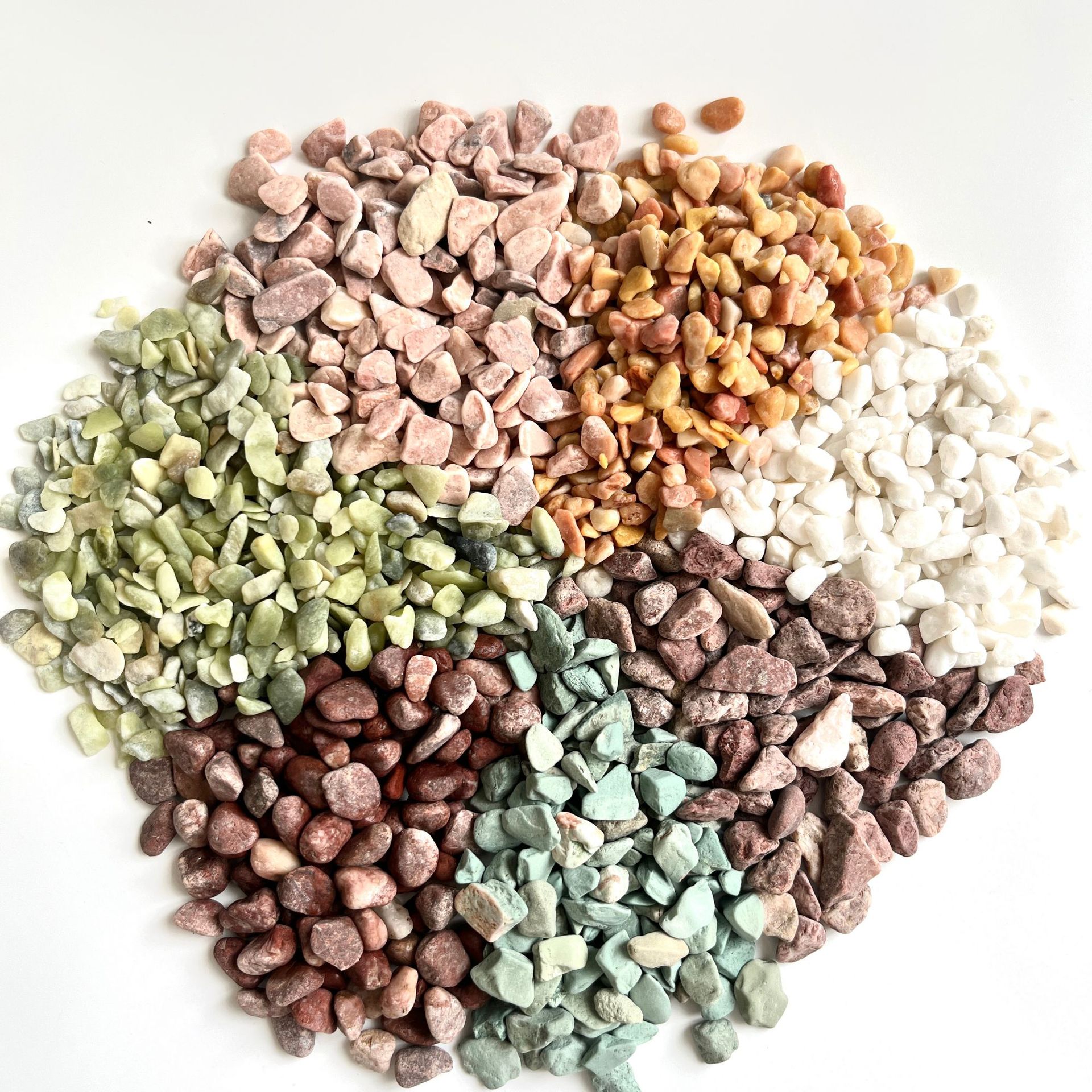 水磨石石水磨石子洗米雨花造景石子水胶铺路石碎石子机制雨花石透