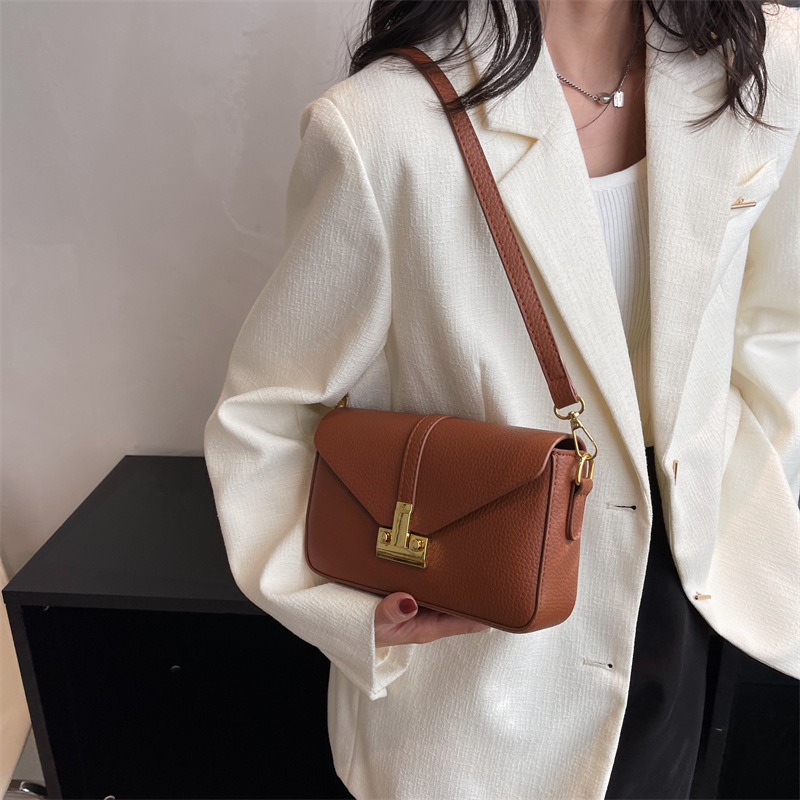 All-Matching Ins Crossbody Bag Women's 2022 New Fashion Retro Underarm Bag Casual Texture Shoulder Small Square Bag