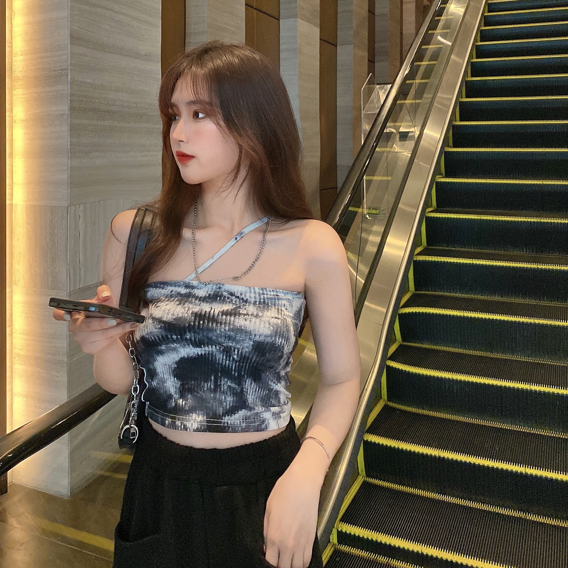 小众扎染斜肩挂脖短款抹胸背心女外穿性感露脐修身显瘦小吊带夏