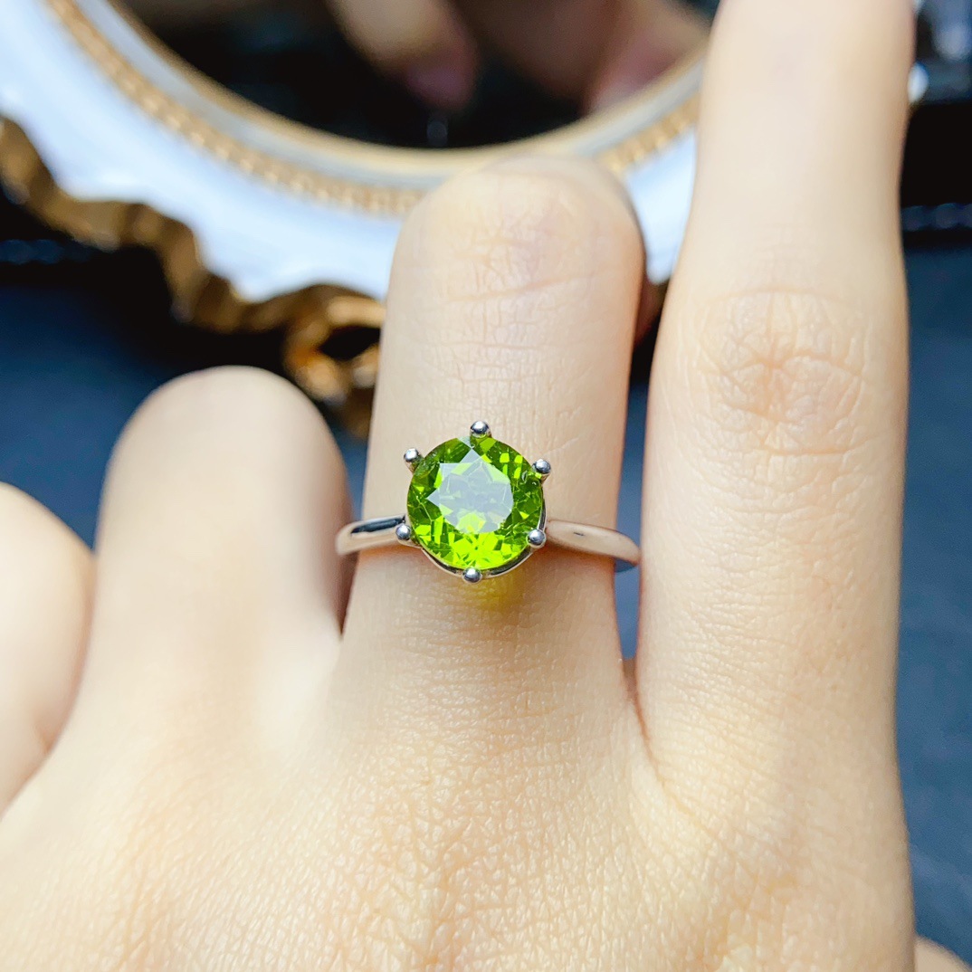天然爆款橄榄石戒指s925银女饰主石8*8热销跨境一件代发-阿里巴巴
