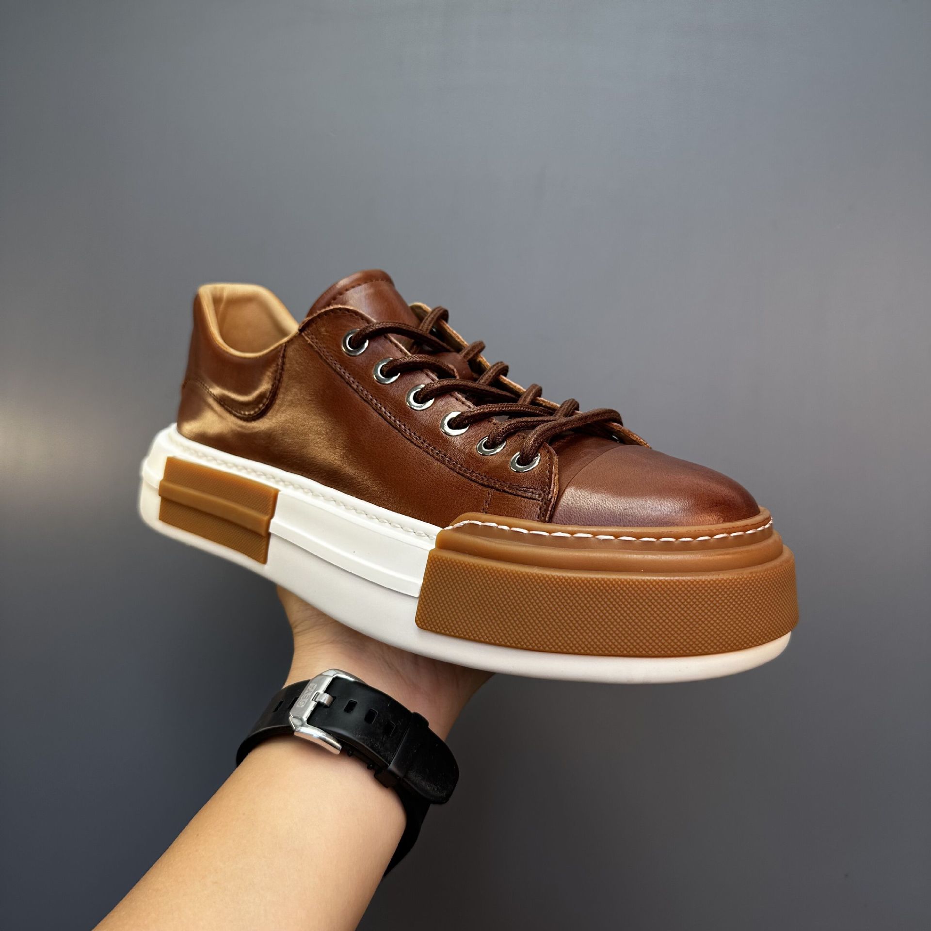 鞋子男潮英伦风手工男板鞋复古低帮男鞋百搭时尚休闲潮鞋-阿里巴巴