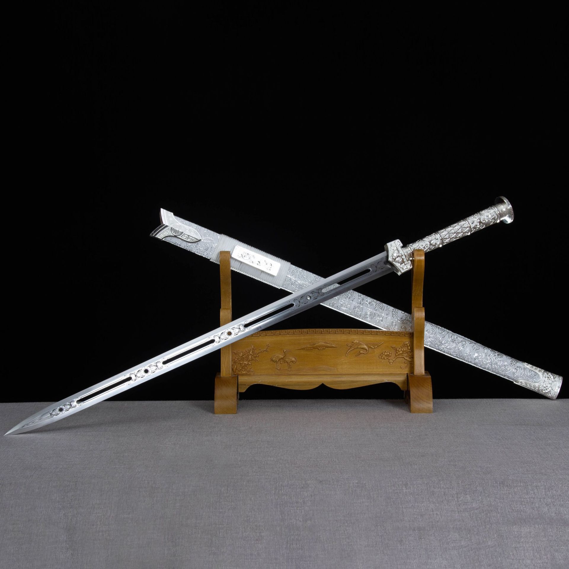 龙泉市刀剑手工锻打高锰钢冰魄汉剑镇宅硬宝剑春秋剑冷兵器未开刃