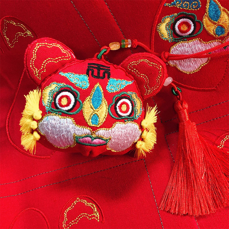 梵椿 刺绣虎头香包布料绣花老虎香包布片香囊瑞虎香包绣片