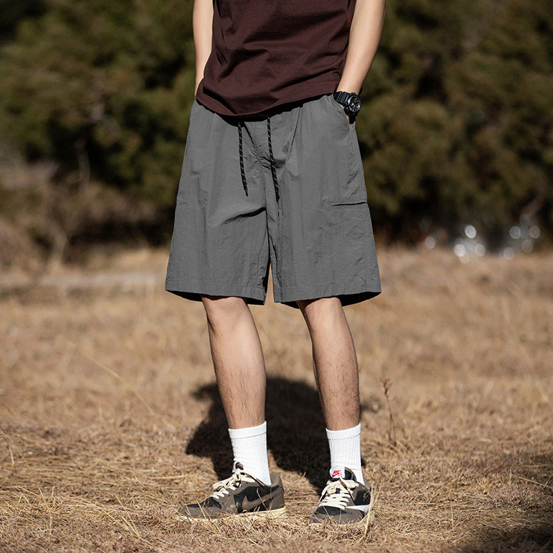 微皱质感工装短裤男夏季薄款侧边开口袋设计户外山系休闲五分裤子