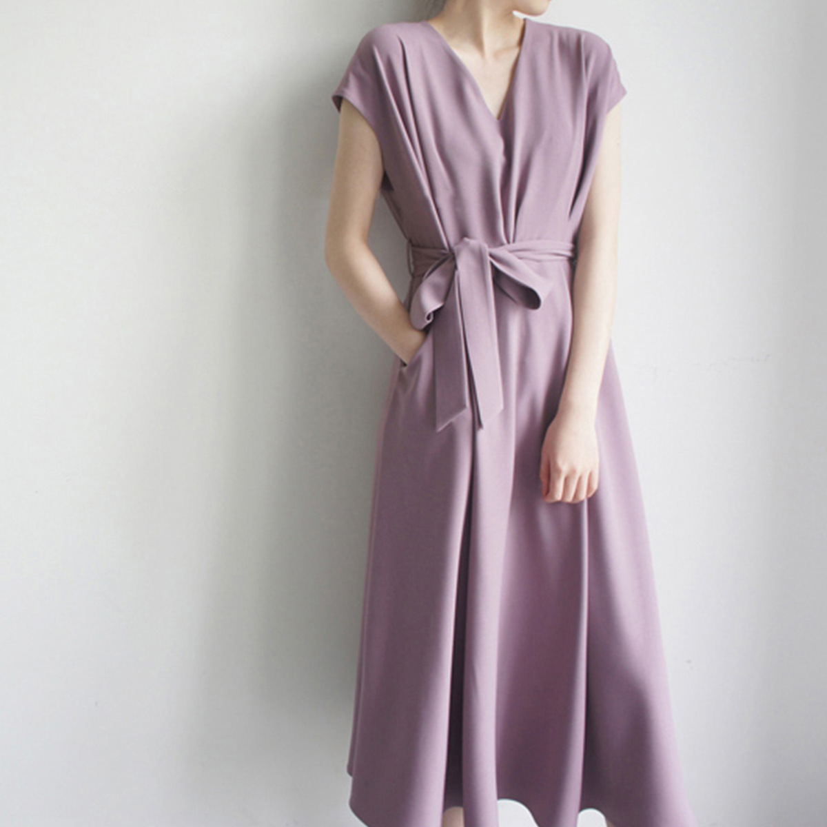烟熏紫法式v领系带连衣裙