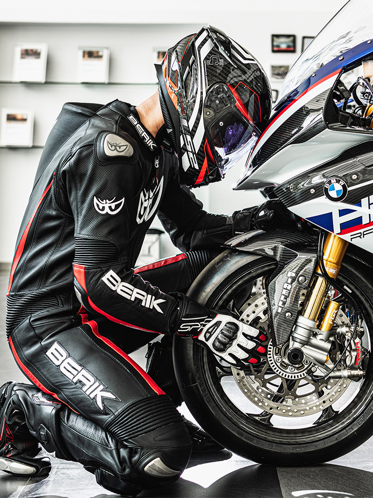 骑行服机车连体服皮衣摩托车衣服机车服赛车服装男大眼赛道