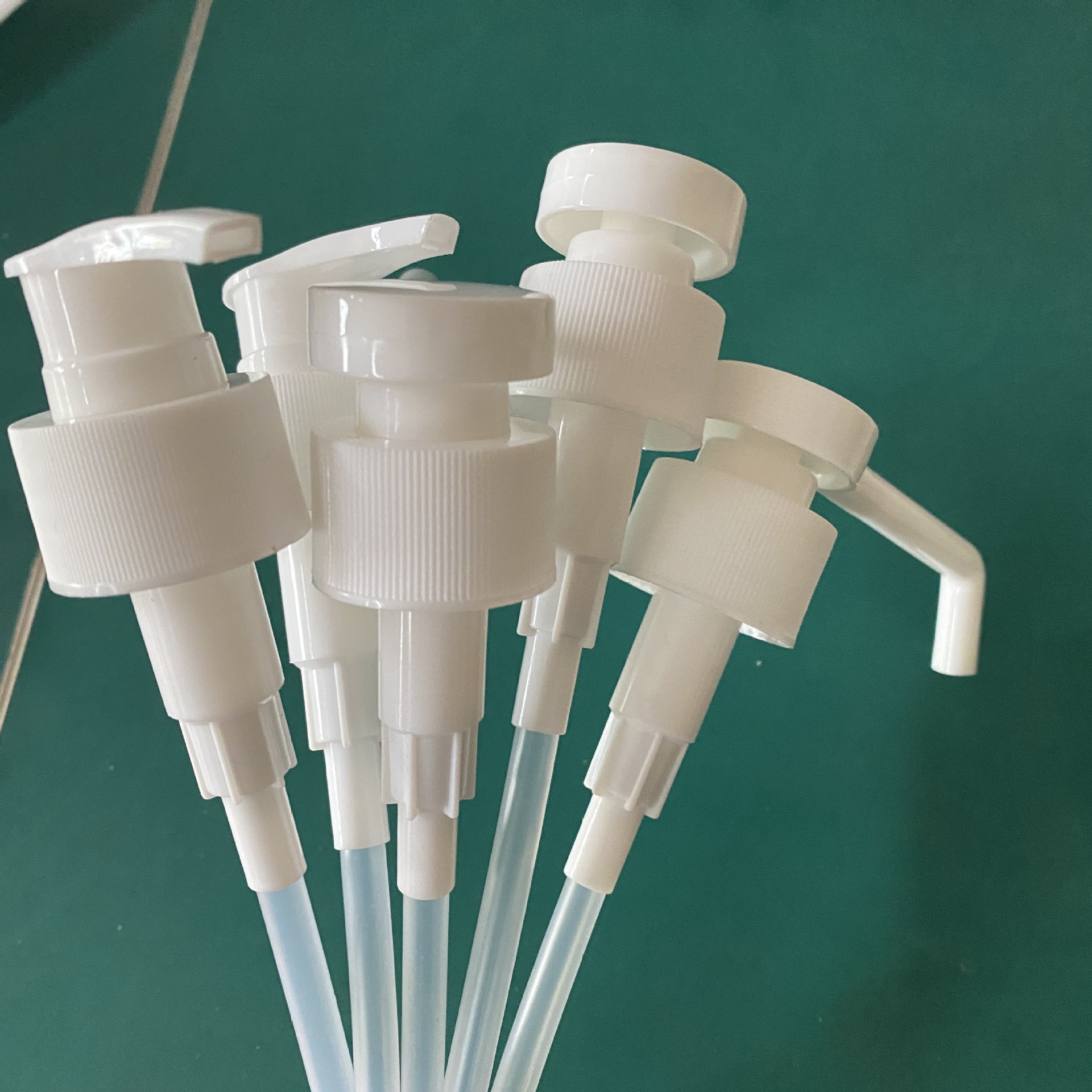 28长杆泵头 卫浴乳液泵头洗手液泵头 日化包材护肤品喷雾泵