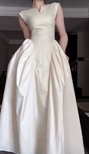 白色法式连衣裙女夏季2023新款无袖显瘦蓬蓬裙子小众设计感