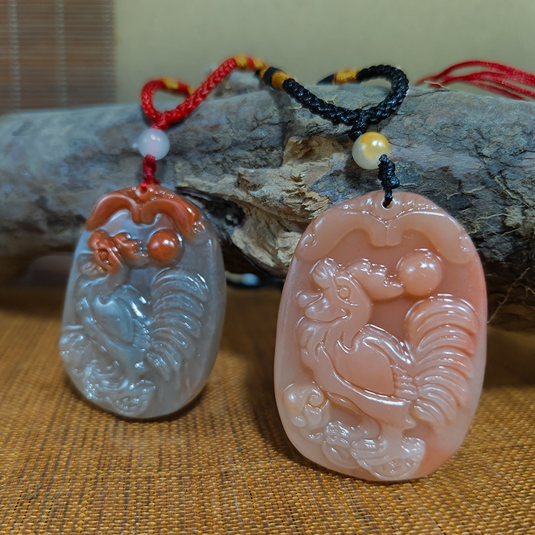 天然黄龙玉玉牌玉石生肖牌挂件十二生肖吊坠玉石雕刻本命吉祥饰品