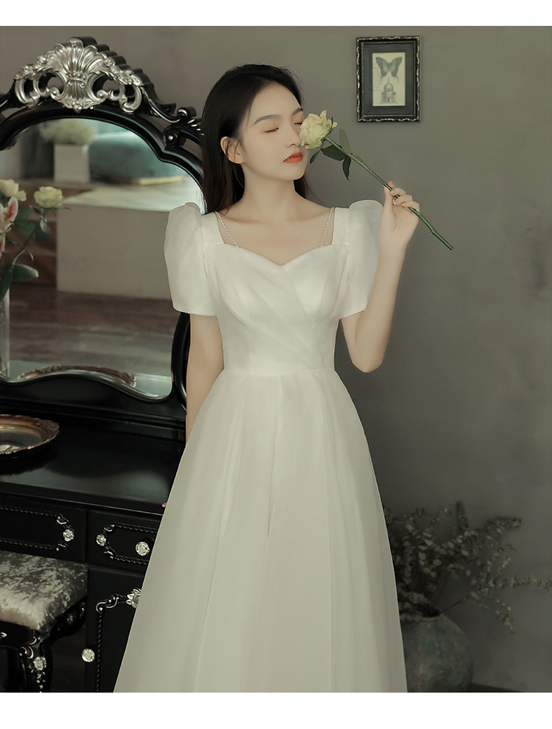 法式轻婚纱礼服2022新款生日小礼裙超仙气新娘白色领证订婚裙简约