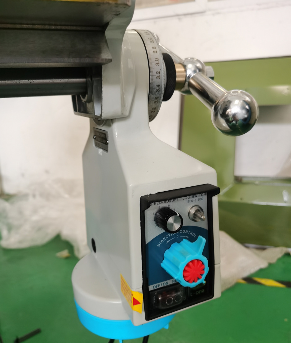 上海鼎亚精机炮塔式铣床x轴走刀器