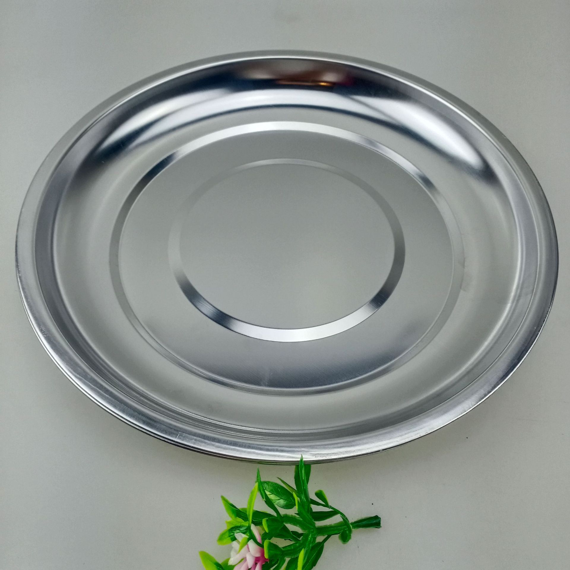 二元批发 不锈钢26圆菜盘 碟子花盘食堂快餐馆小吃菜盘 2元店货源