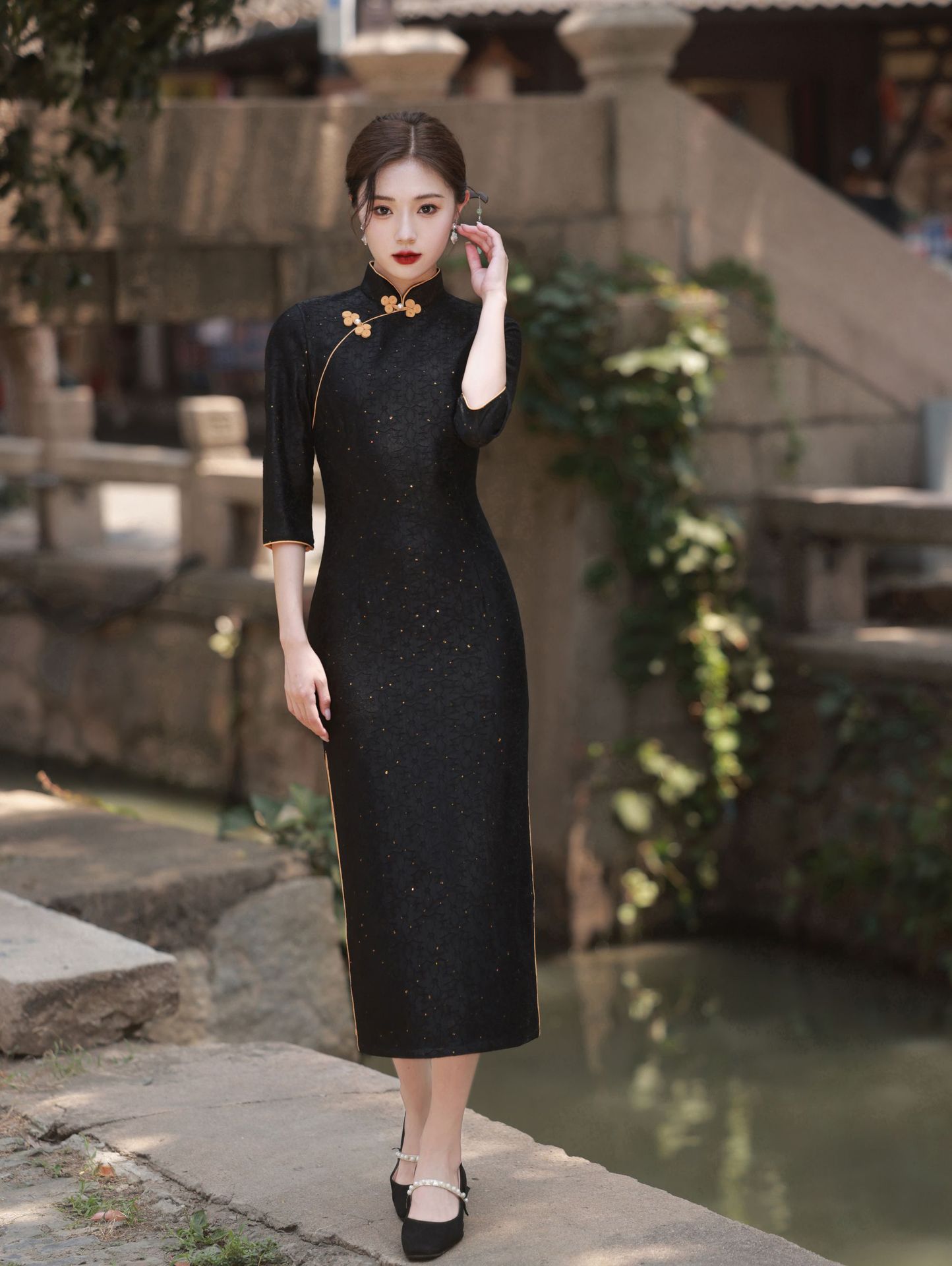 新中式复古暗色系旗袍新款2023新款改良女年轻款少女小清新优雅