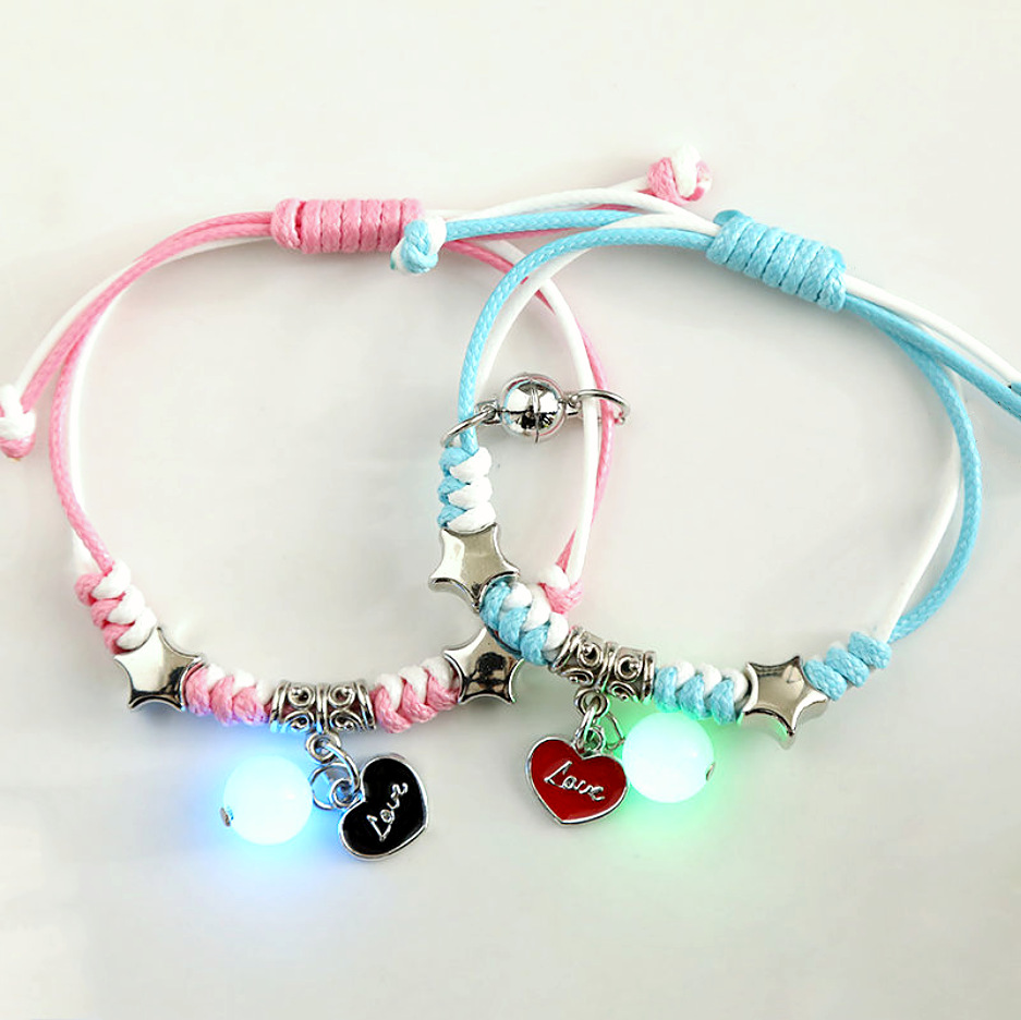 2条装闺蜜情侣手链夜光发光手环女学生二人友谊礼物2件套夜光手链