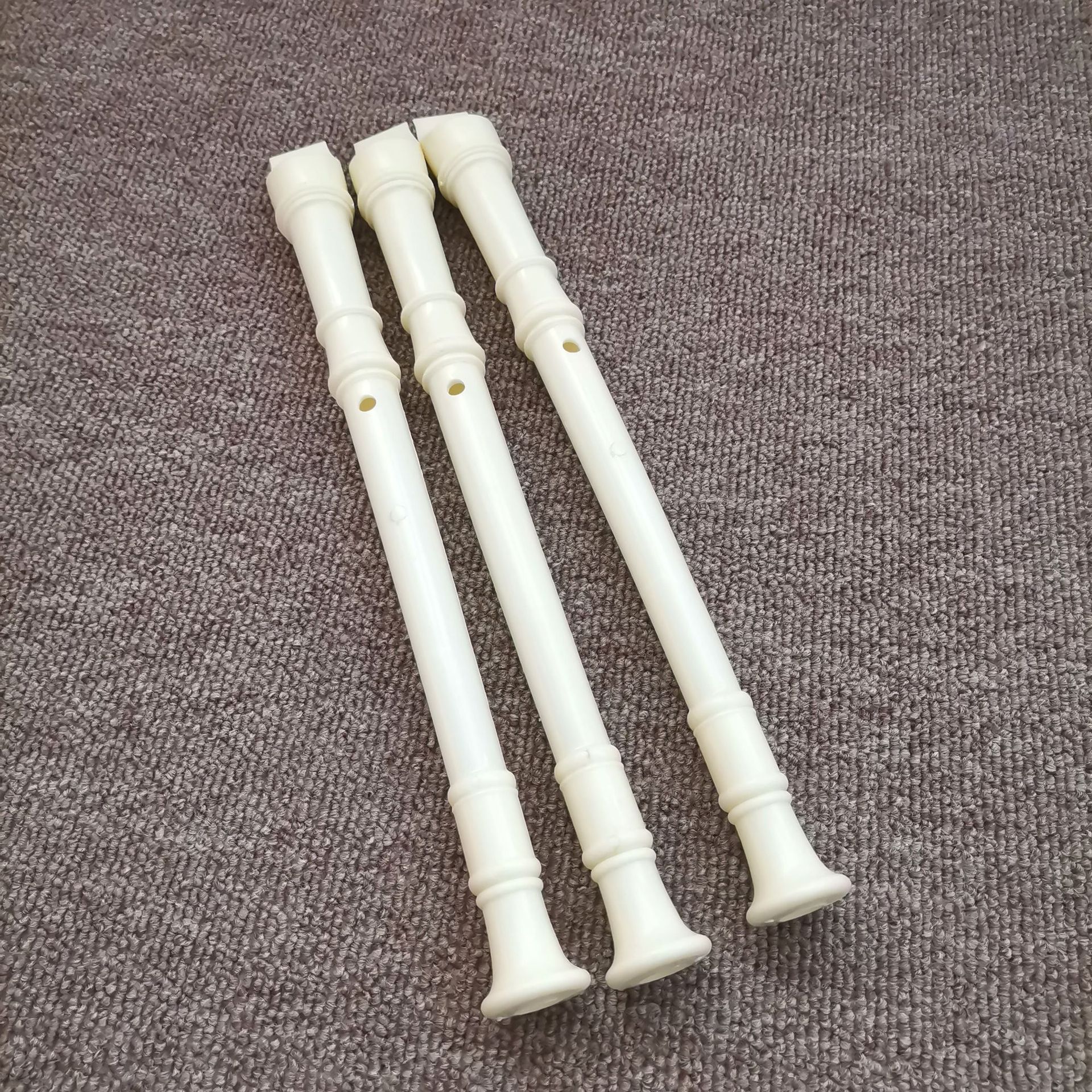 b80儿童白色竖笛玩具小学生吹奏乐器30cm文具塑料长笛子8孔9孔2元