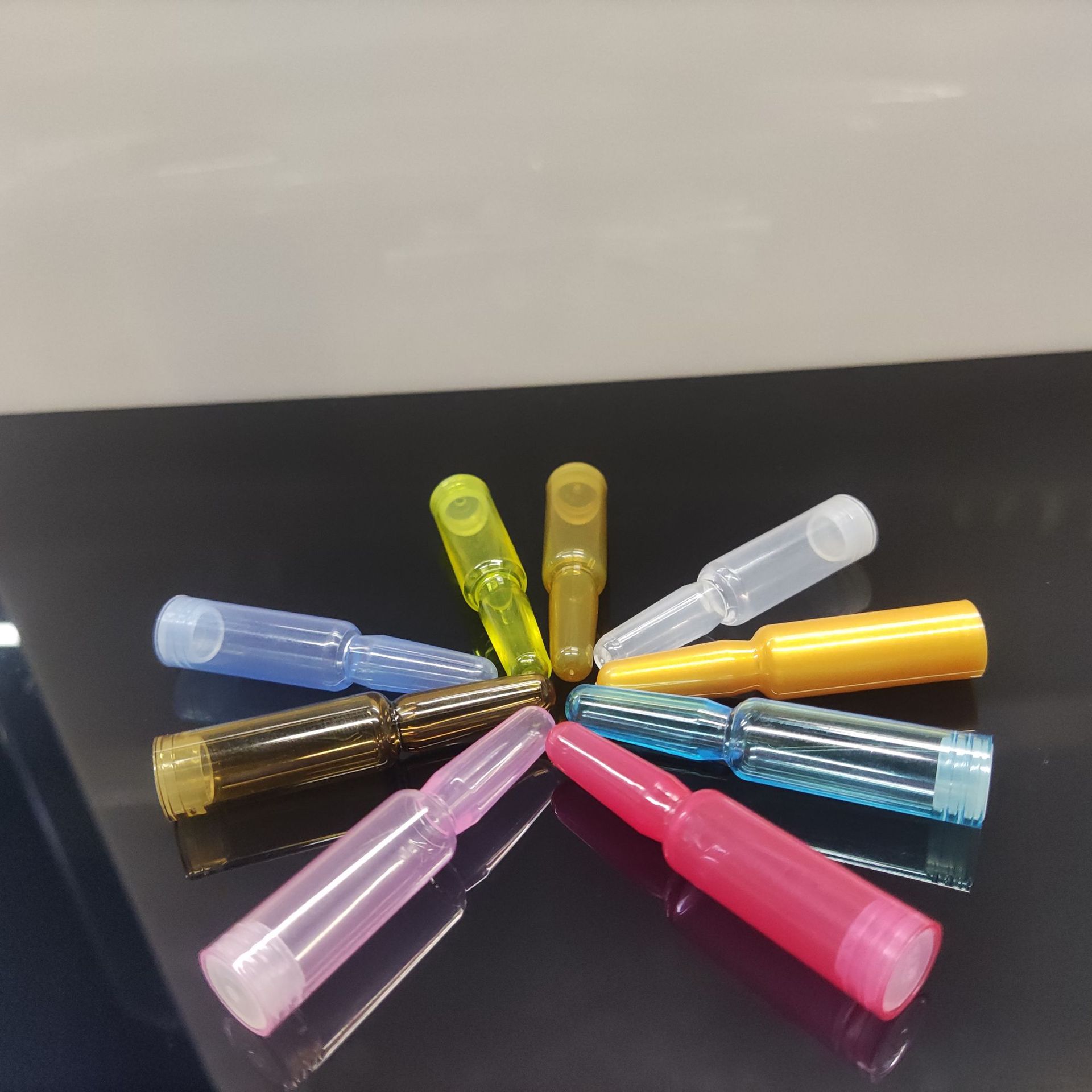 pp安瓿瓶掰断式塑料安瓶 精华液包材 1.5ml小安瓶瓶子 玻尿酸原液